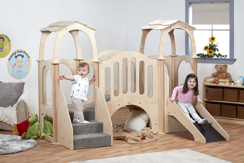 Hide & Slide Kinder Gym w/Roof Playscape