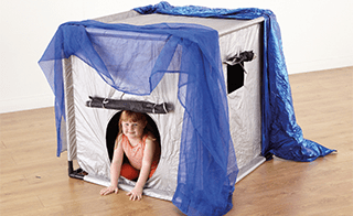 Play Dens – EASE