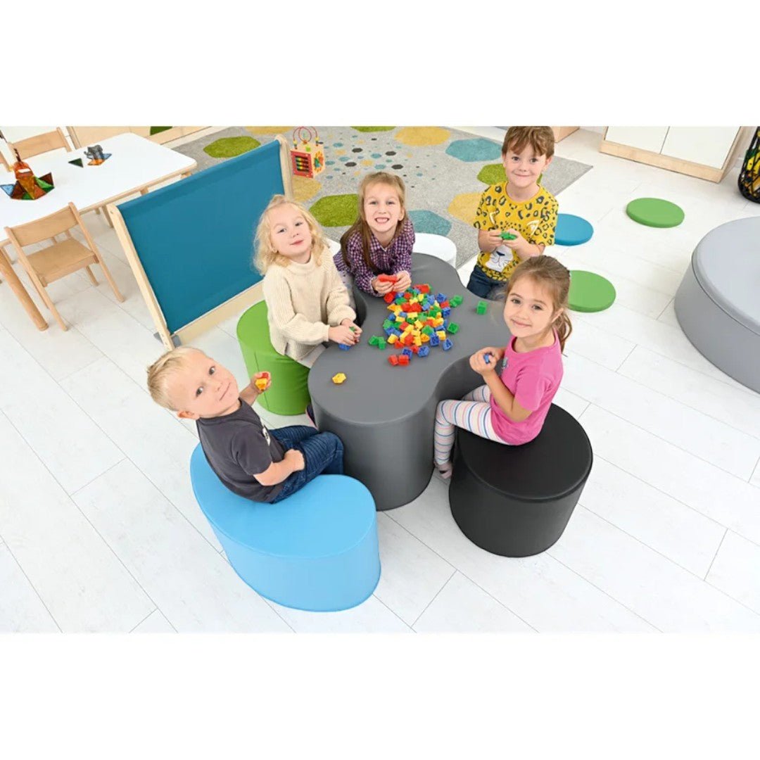 430705 Foam Lobo poufs - set 4 – EASE