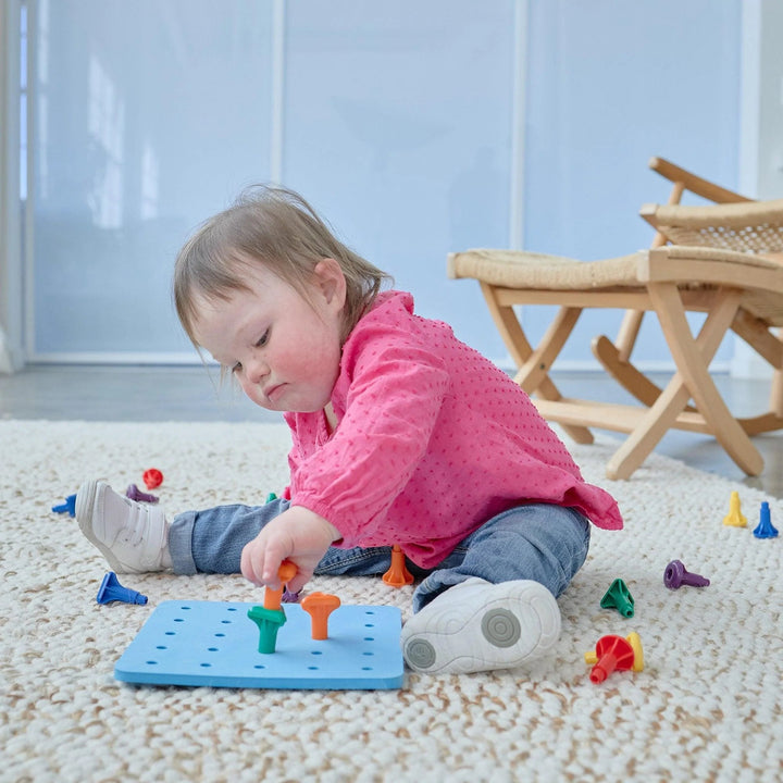 Geo Pegs and Peg Board - EASE