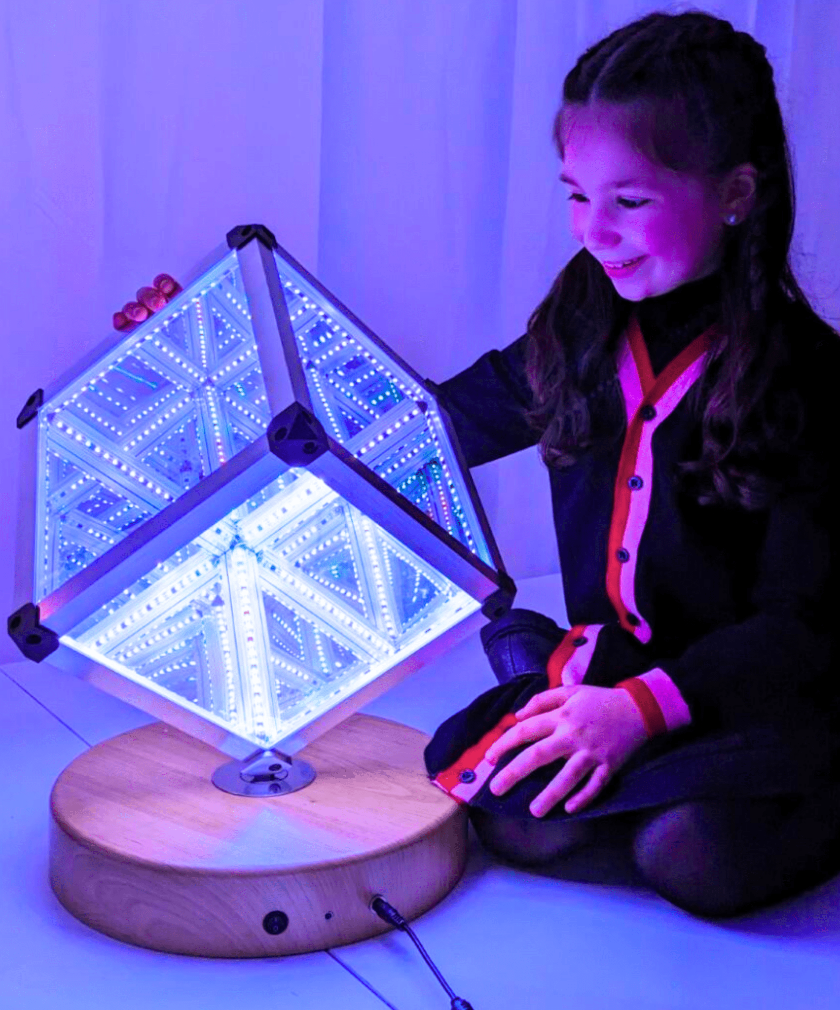LED Infinity Cube 25cm – EASE