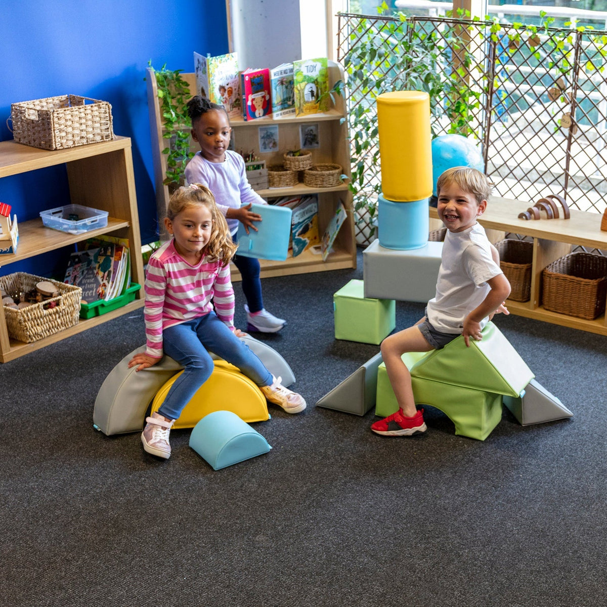 Softplay Build - a - Set and holdall - EASE