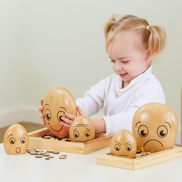 Wooden Emotions Pebble Family - EASE