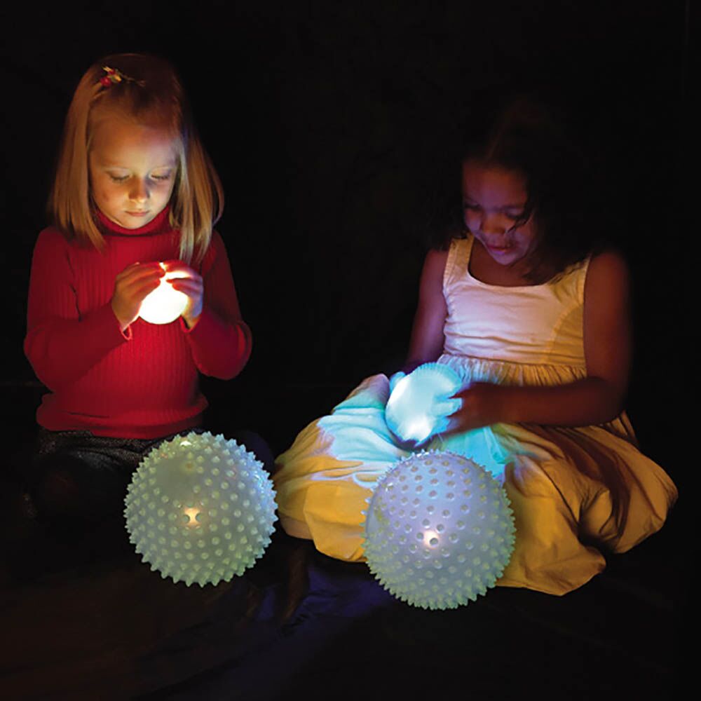 Glowing and Flashing Balls 4pk