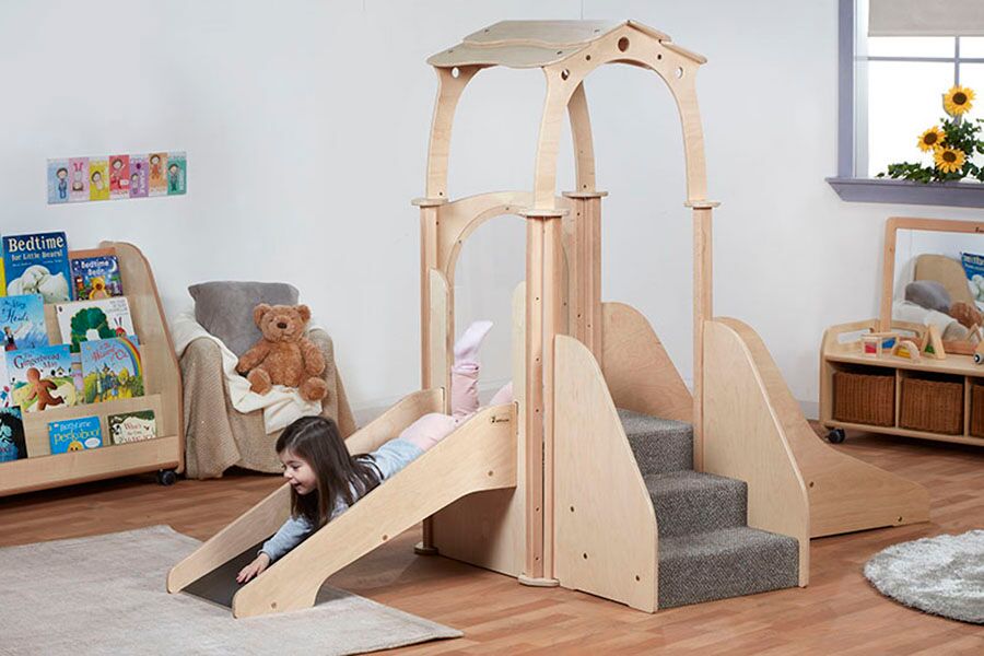 Play Pod Kinder Gym (with roof)