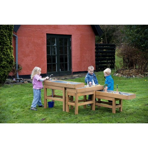Ease Outdoor Water and Sand Table with Pump