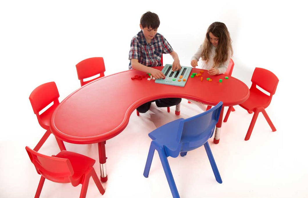 Polyethylene Horseshoe Table & 35cm Chairs